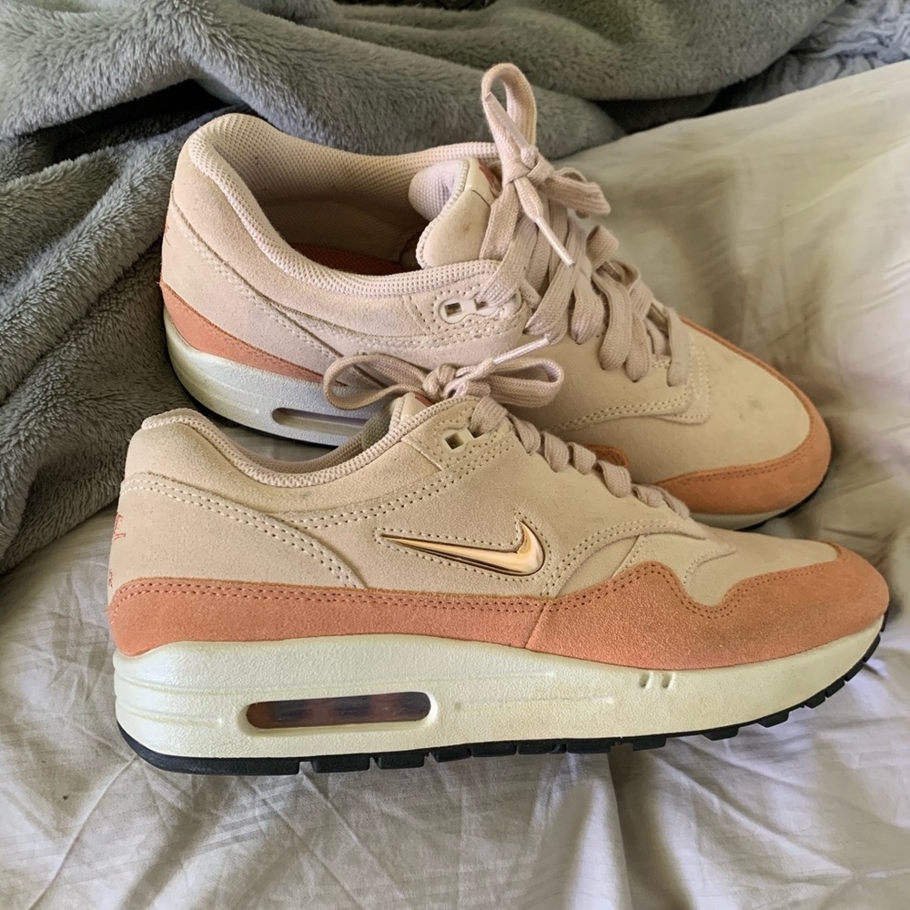 Nike shoes